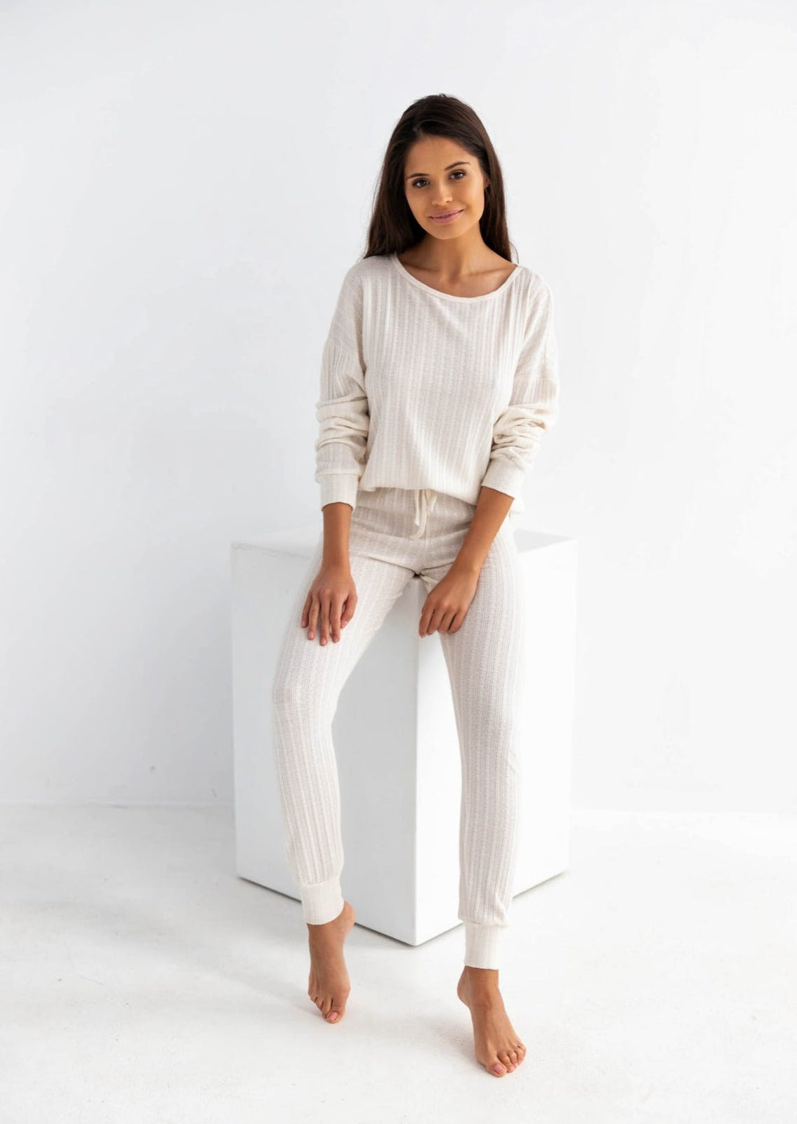 pyjama femme hiver en viscose, pyjama chic femme, pyjama élégant, pyjama tendance, pyjama hiver femme, pyjama viscose