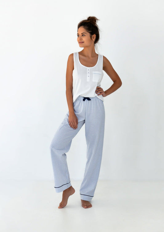 Pyjama 2 pièces 100% coton, Pantalon long à rayures blanches et bleues clair et un débardeur blanc